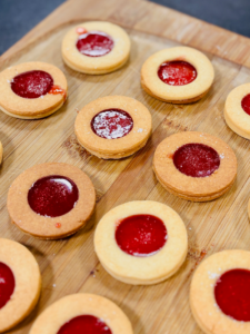Raspberry Jam Sandwich Cookies Recipe