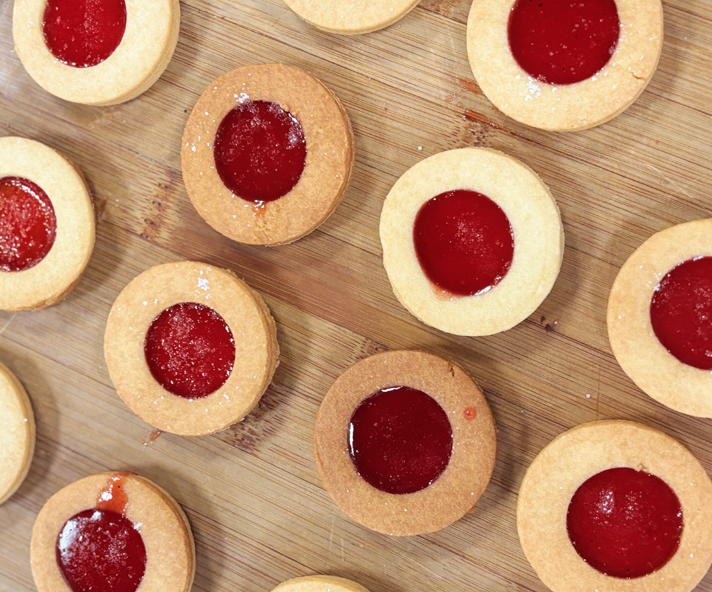 Raspberry Jam Sandwich Cookies Recipe